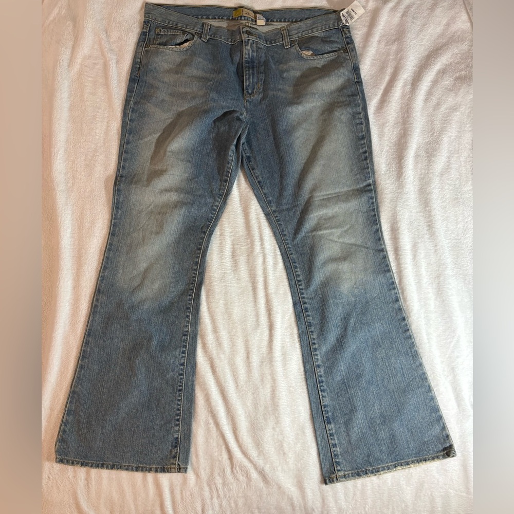 Old Navy Vintage Flare Classic Blue Women's Jeans Size 16